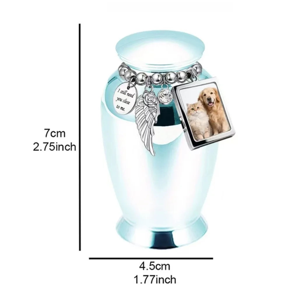Size specifications of the miniature dog urns for ashes measuring $7\text{ cm}$ in height and $4.5\text{ cm}$ in width.

