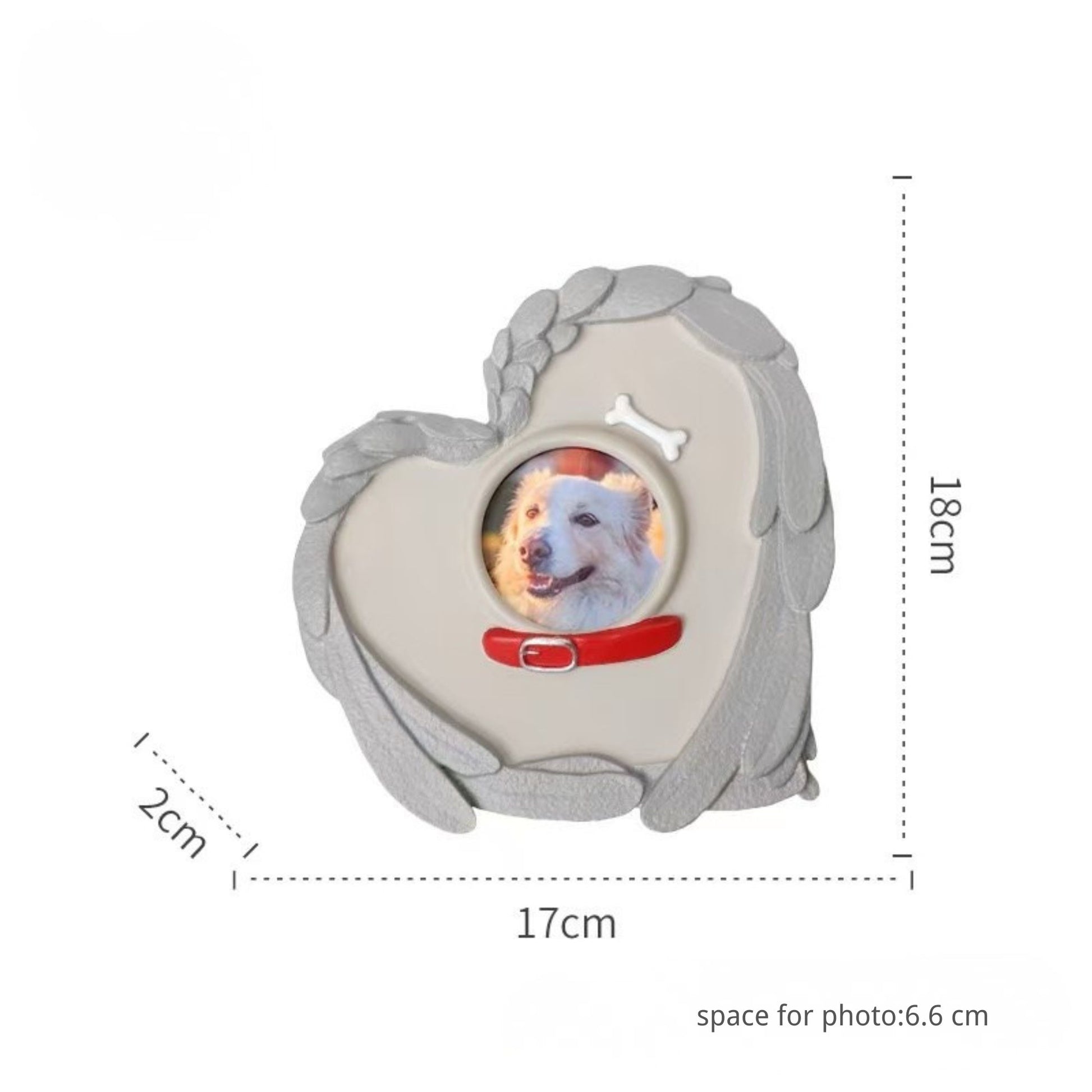 Size chart showing the dimensions of the pet memorial stone as 17cm by 18cm and 2cm thickness, with a 6.6cm photo frame.