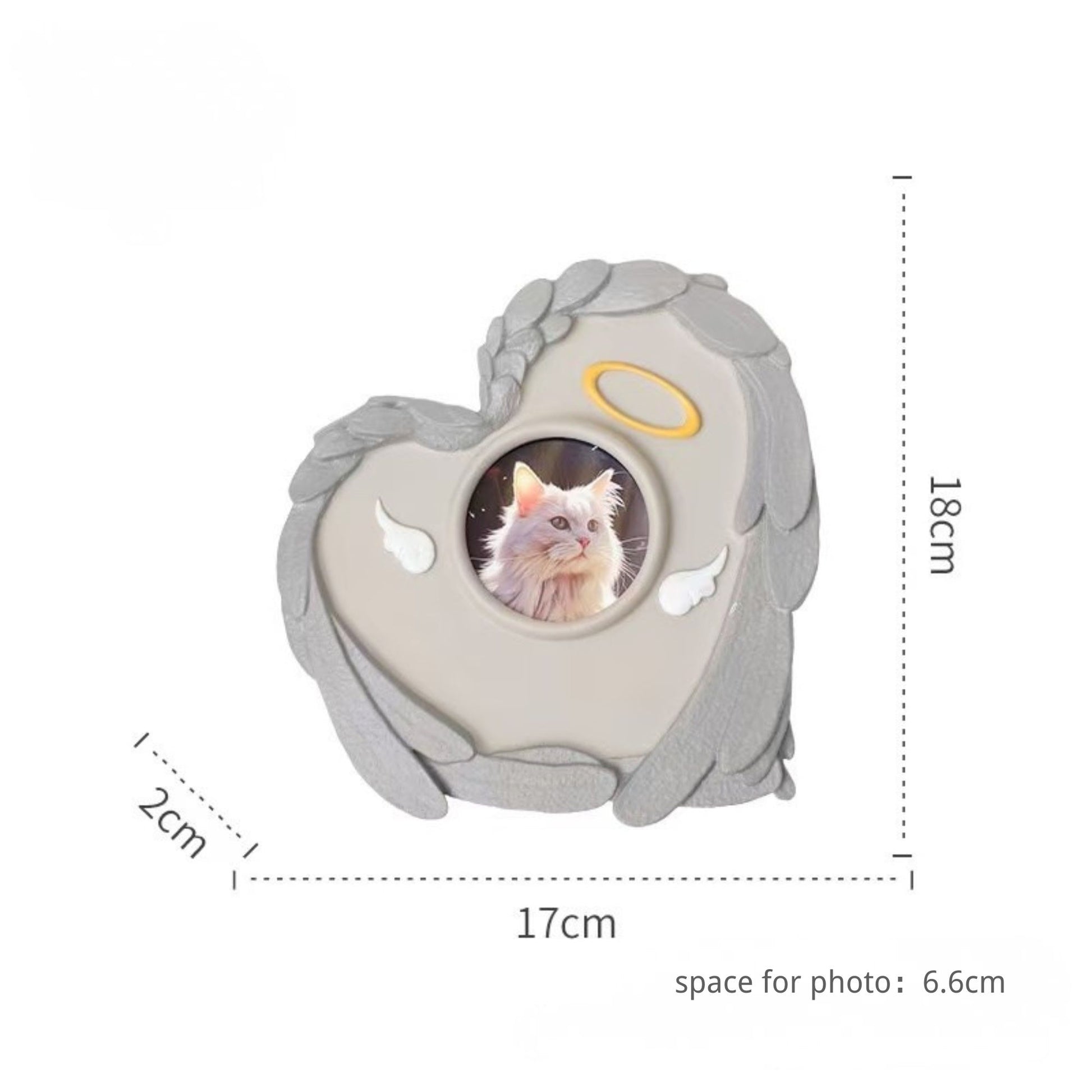 Size chart showing the dimensions of the pet memorial stone as 17cm by 18cm and 2cm thickness, with a 6.6cm photo frame.