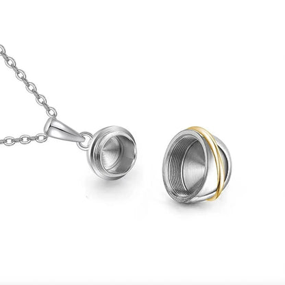 Detailed view of the secure threaded loop cap with rubber O-ring of the cremation jewelry for pets ashes.